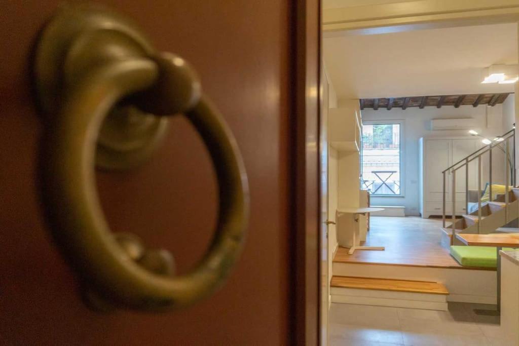 Art Atelier Terrazza Borgo Apartment โรม ภายนอก รูปภาพ